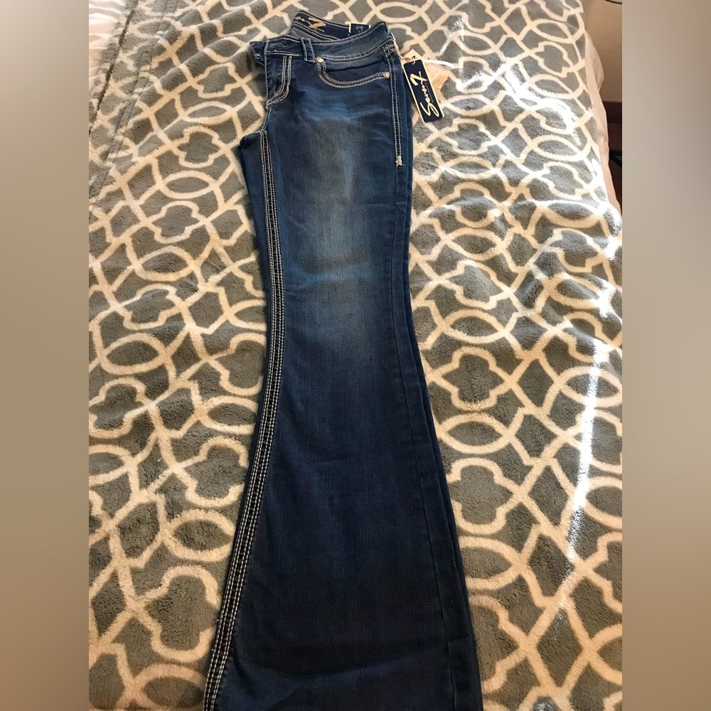 Seven Jeans NWT, size 6, blue flare, see all pictures